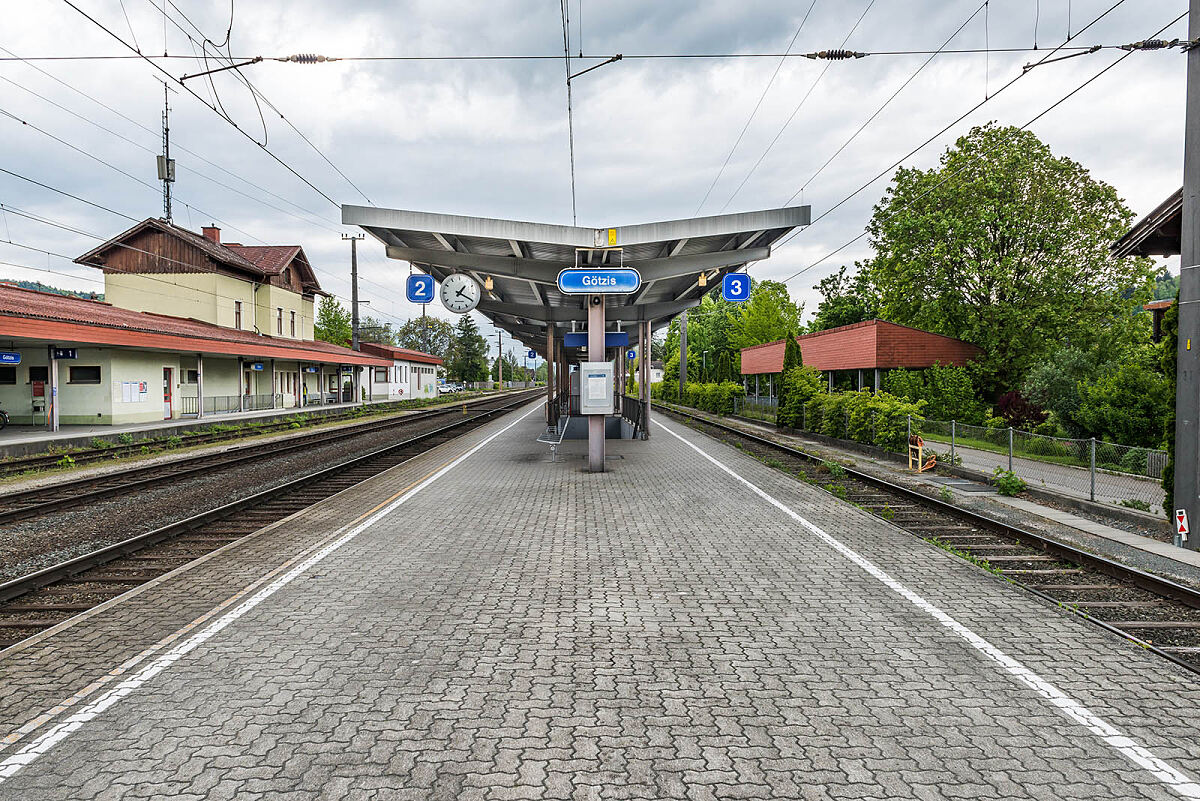 Die Planungsarbeiten für einen modernen Bahnhof Götzis starten