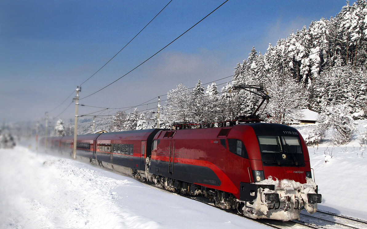 Winterlandschaft Railjet
