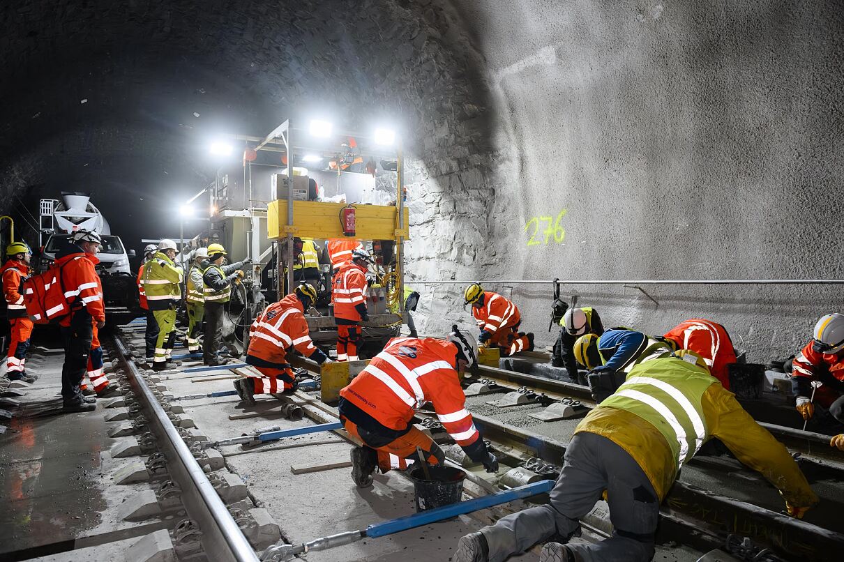 20250422_Tauerntunnel FF RHEDA 2000 System_028_(c)ÖBB-Marktl Photography