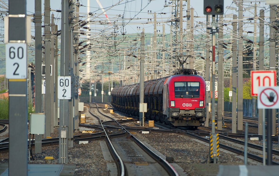 Güterzug_Weststrecke2_ÖBB-Hanno Thurnher