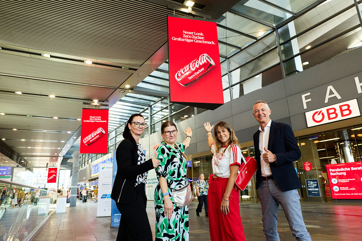 Railscreen_Air_Hauptbahnhof_Wien_Coca_Cola_Andreas_Scheiblecker