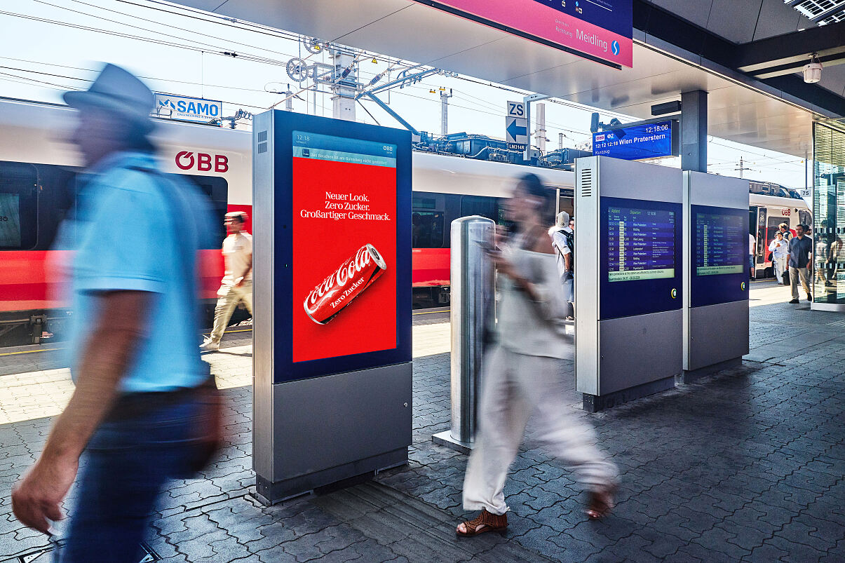 Railscreen_Regio_Wien_Matzleinsdorfer_Platz_Wien_Coca_Cola_Andreas_Scheiblecker