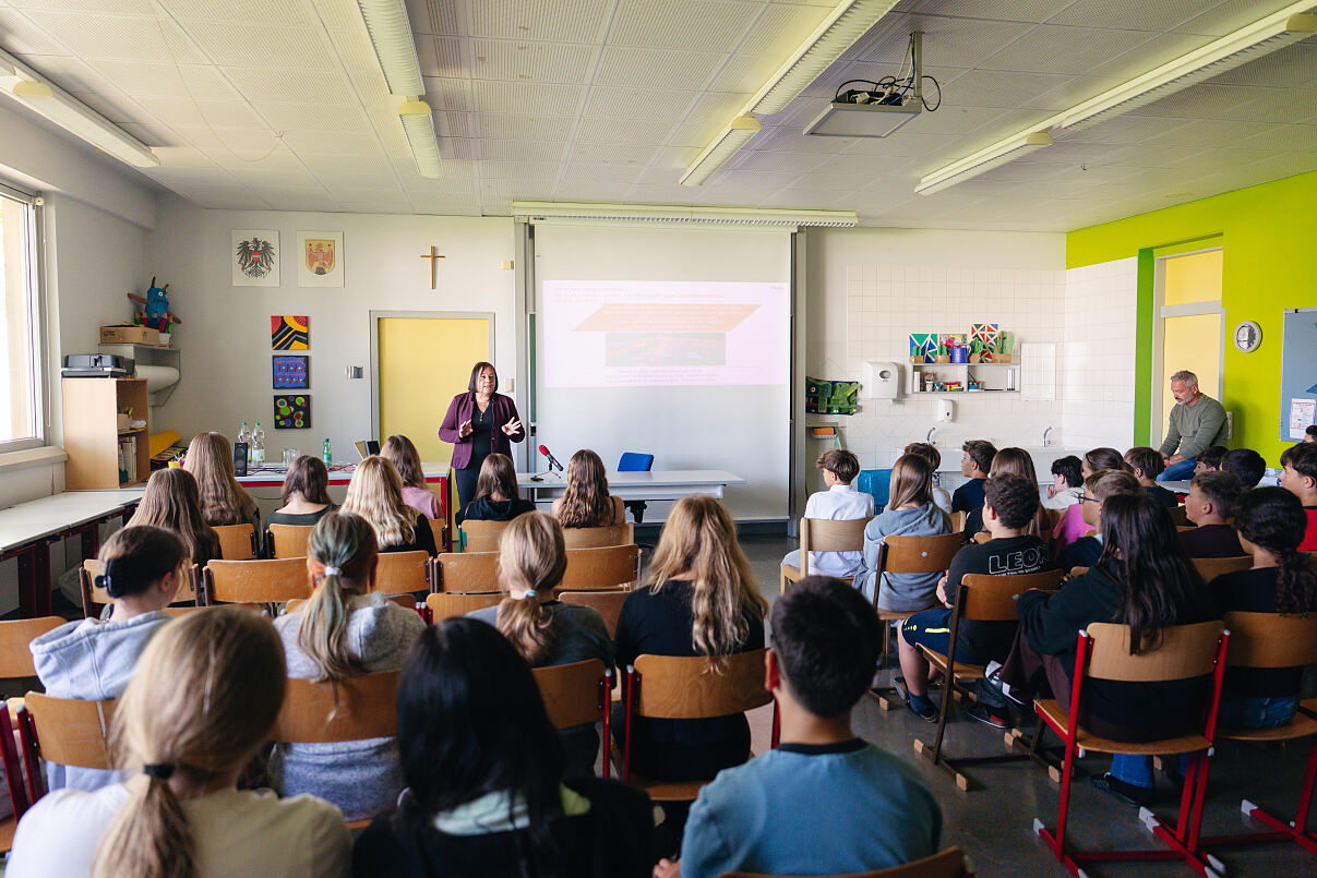 20250925_Sicherheit macht Schule_NMS Neusiedl