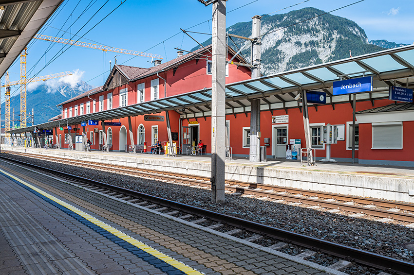 bahnhof-jenbach-hb-oebb-michaelfritscher-2
