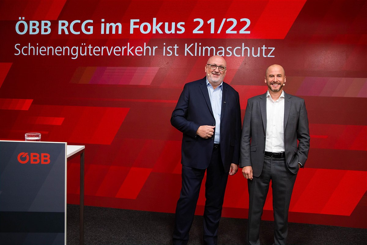 20210924_PI_RCG-PK-21_22_Bild_1_c-OEBB-Andreas-Scheiblecker_v._OEBB-CEO-Andreas-Matthae-Clemens-Foerst-Vorstandssprecher-der-OEBB-Rail-Cargo-Group