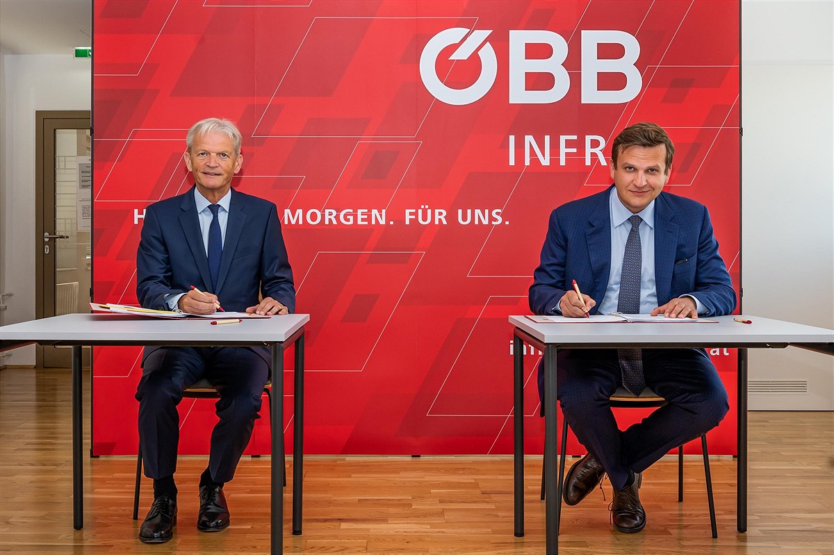 20210701_OeBB-Plasser---Theurer_Vertragsunterzeichnung_fc-OeBB-Michael-Fritscher