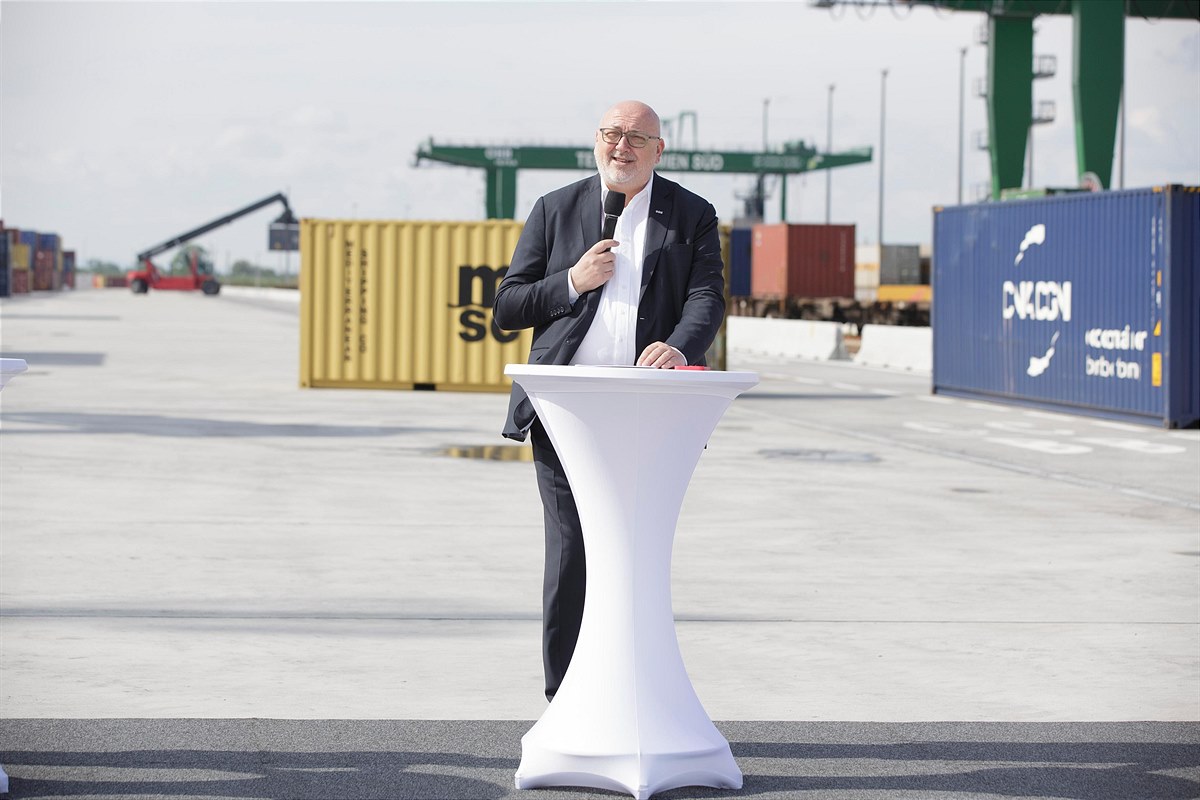 20210520_OeBB-CEO-Andreas-Matthae-bei-OeBB-Terminal-Wien-Sued_Copyright-OeBB-Roland-Rudolph