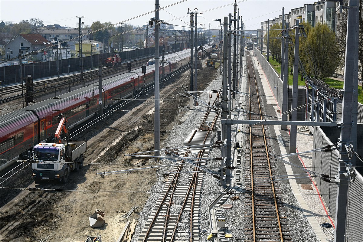 20210422_Linz_Hbf_Westseite_OeBB_Deopito