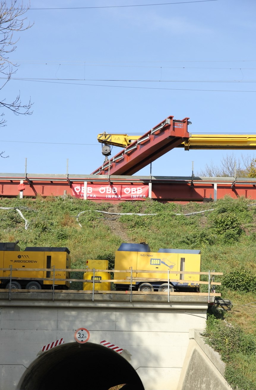 Einhub Hilfsbrücke Tullnerbach 1