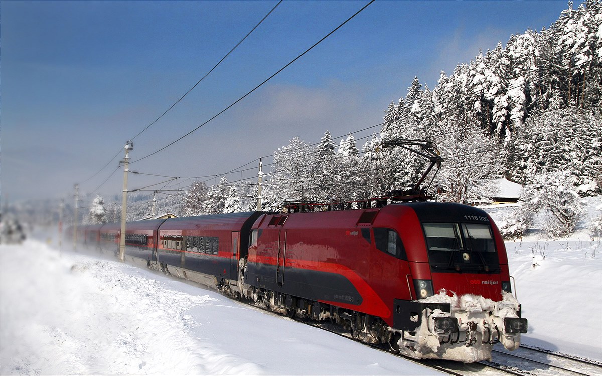 ÖBB Railjet Winterlandschaft