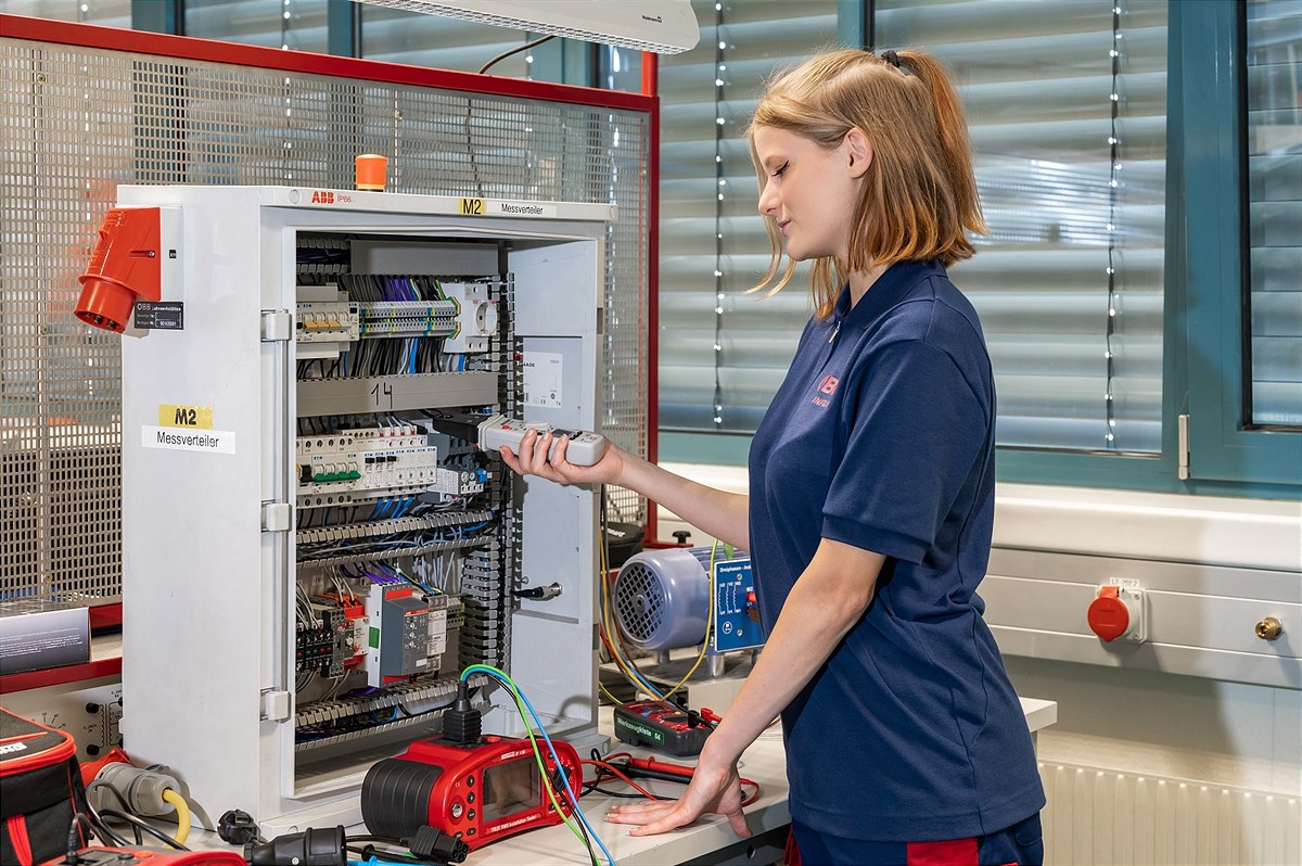 ÖBB Lehre Elektrotechnik, Anlagen- und Betriebstechnik (c) ÖBB Fritscher