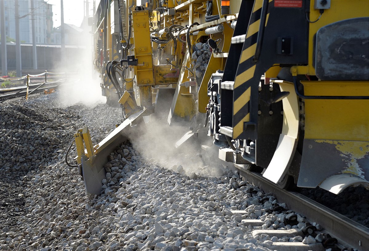 Gleisarbeiten_(c)ÖBB_Robert Deopito
