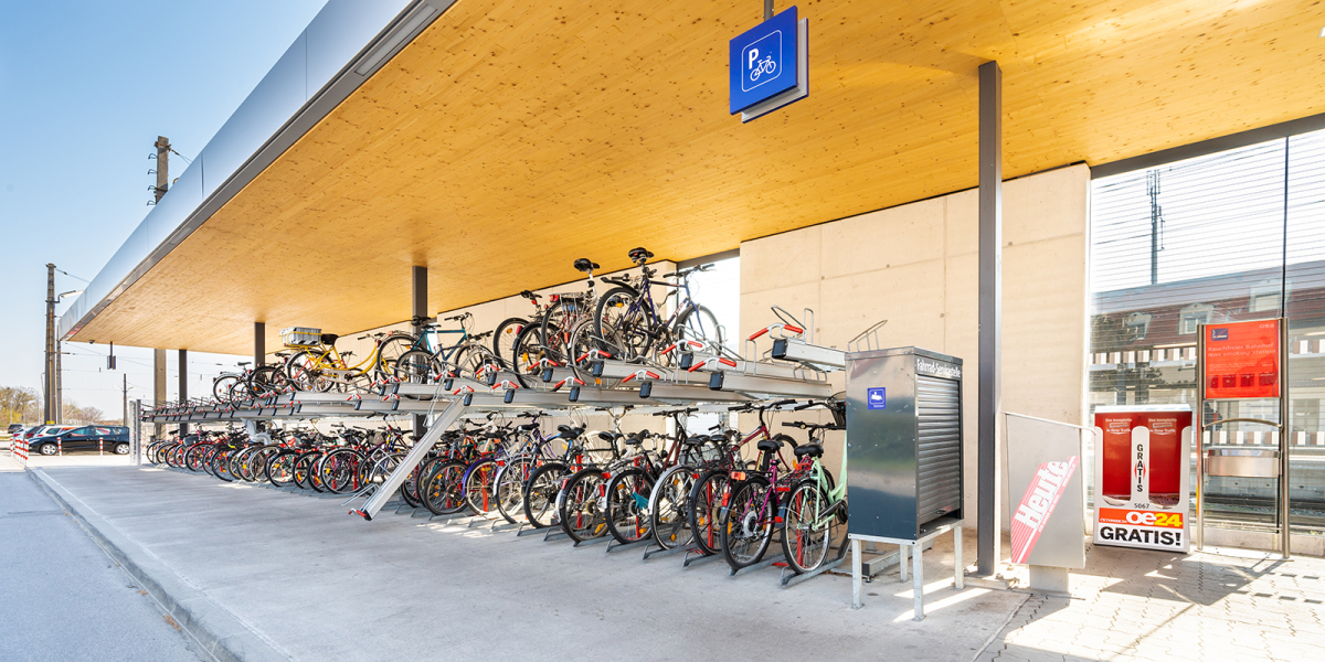 Fahrradabstellanlage Bahnhof Gänserndorf (c) ÖBB Fritscher
