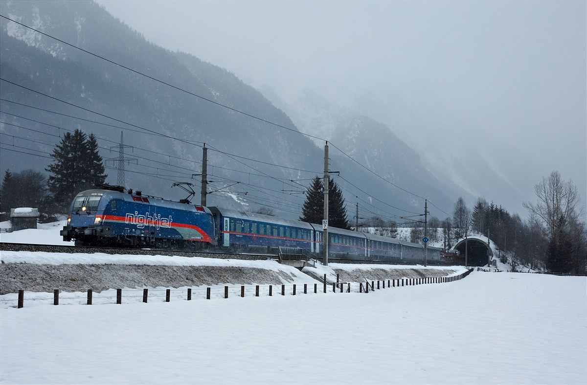 Night in Winterlandschaft - (c) Tirol Werbung Pupeter Robert