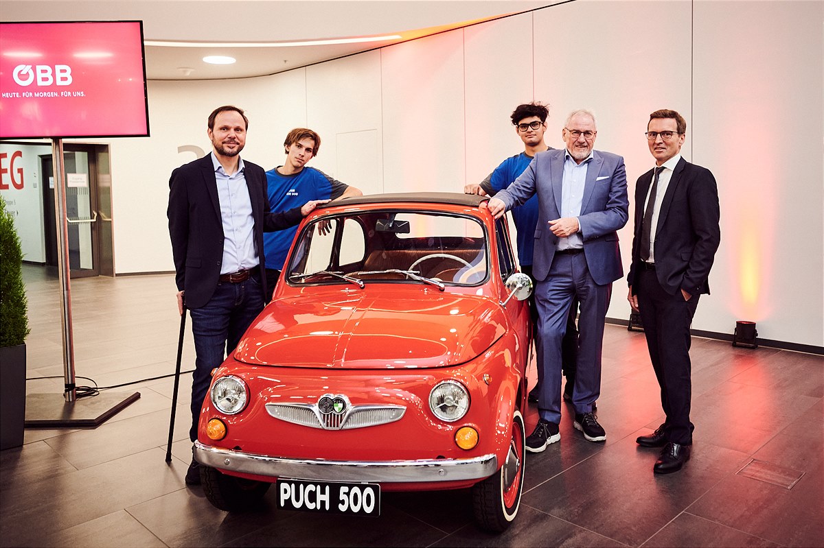 Übergabe des Puch 500 von ÖBB Postbus an Licht ins Dunkel