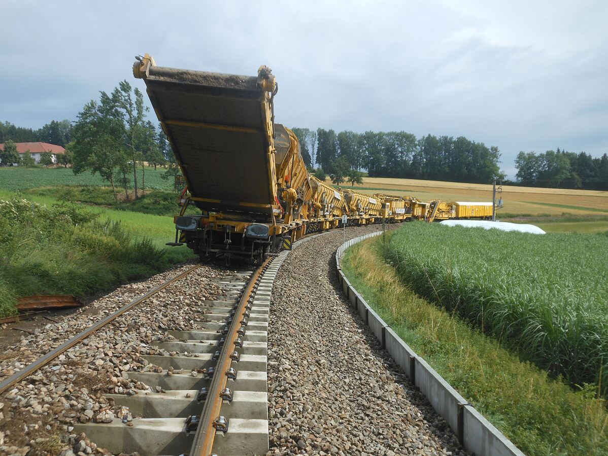 Schotterbettreinigung