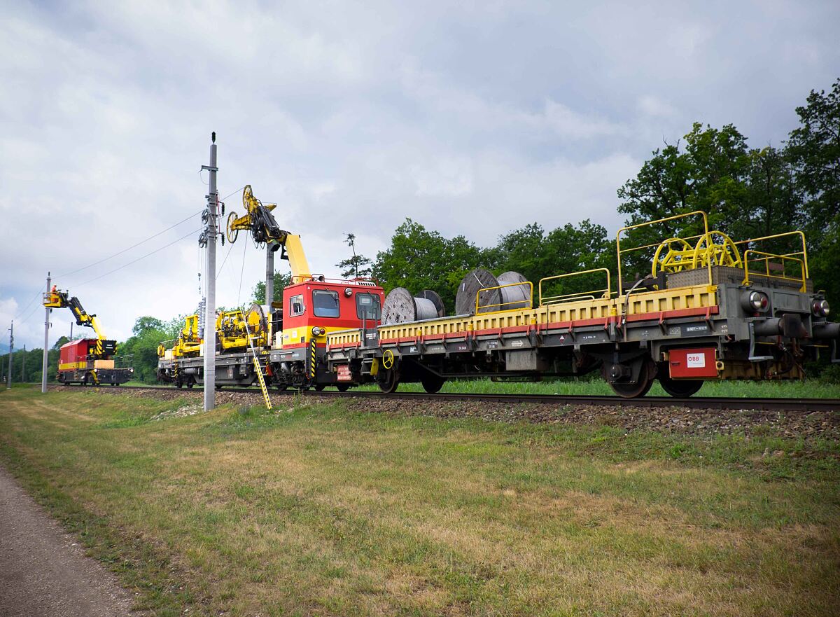 Oberleitungsarbeiten 1 © ÖBB, Nino Schenz