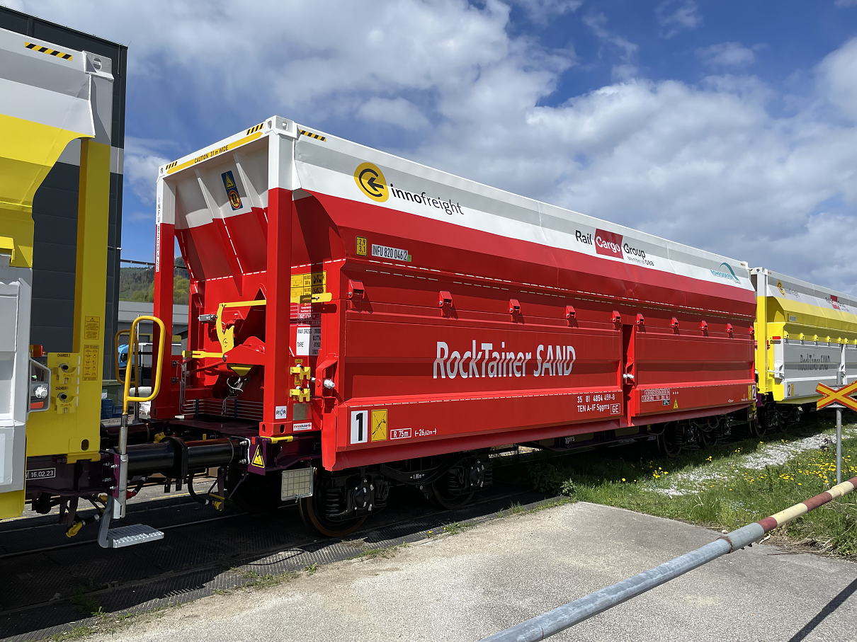 Neue RockTainer Sand für Rohrdorfer 4