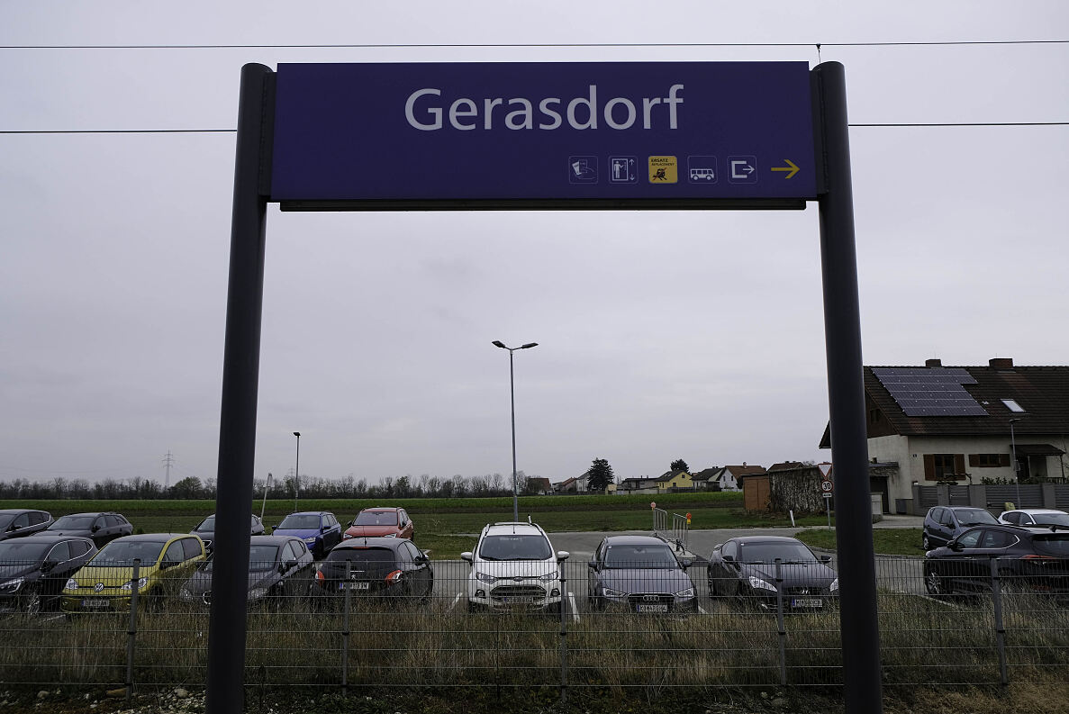 P&R Gerasdorf neues Zufahrtssystem
