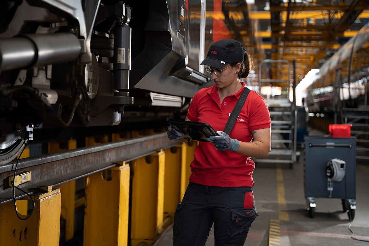 ÖBB Fahrzeugtechnikerin