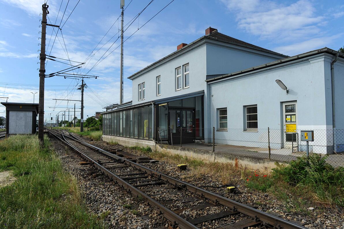 Bahnhof Himberg