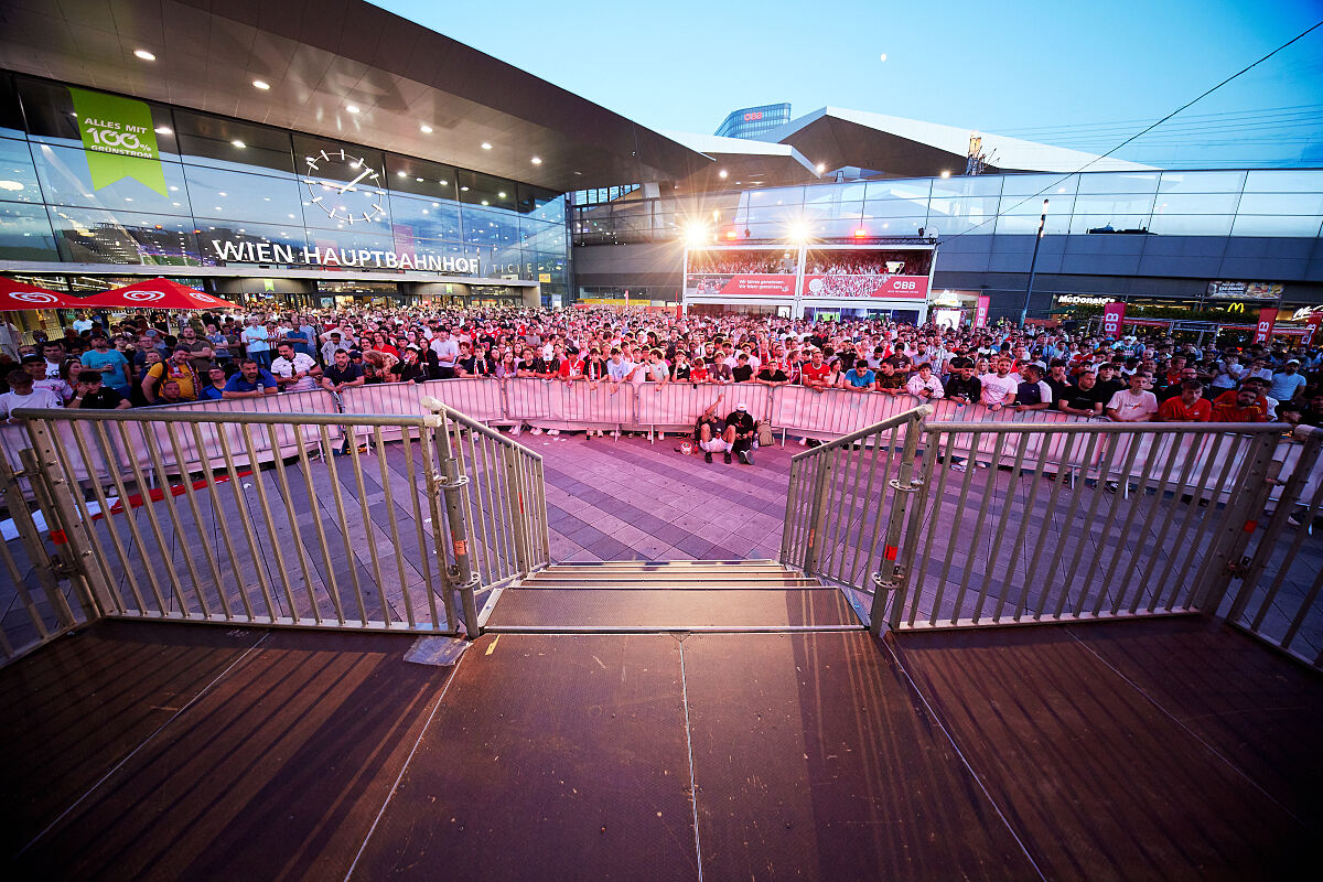 ÖBB Public Viewing