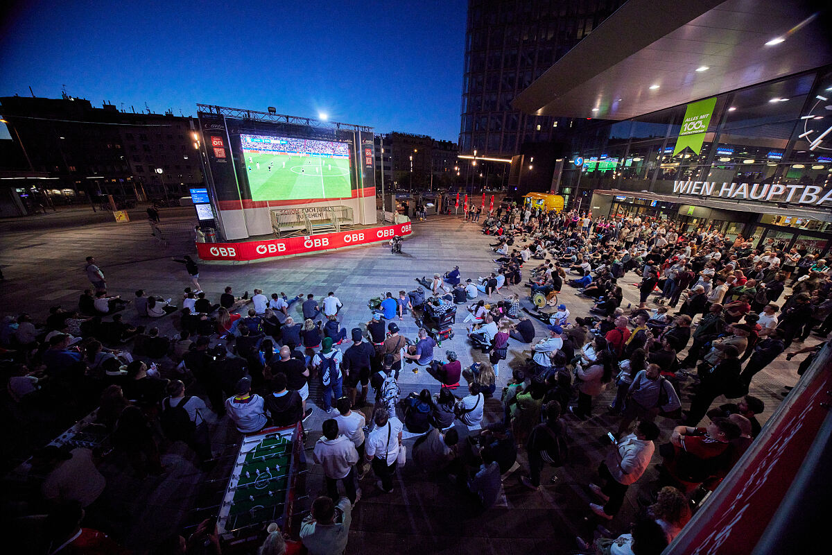 ÖBB Public Viewing