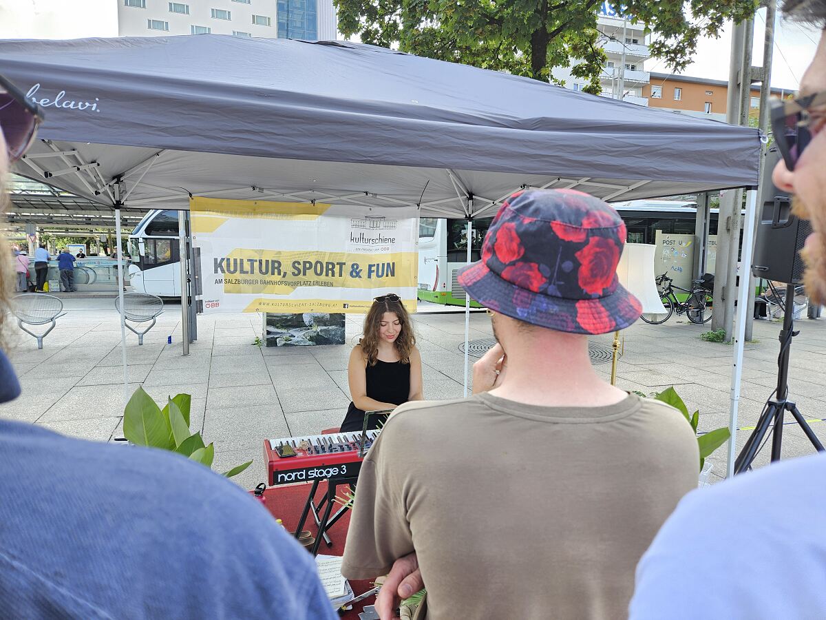 Pianomusik am Südtiroler Platz