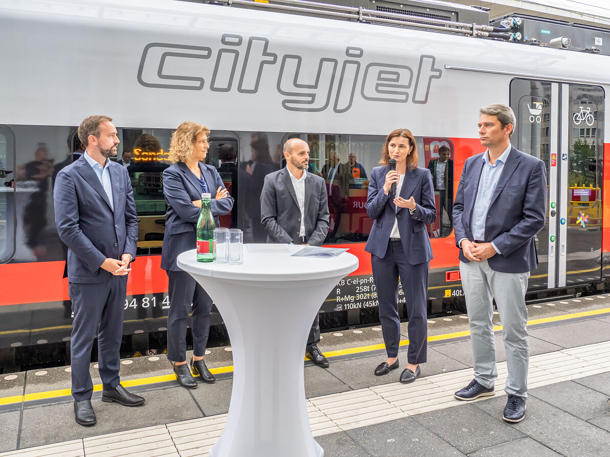 Cityjet Desiro ML