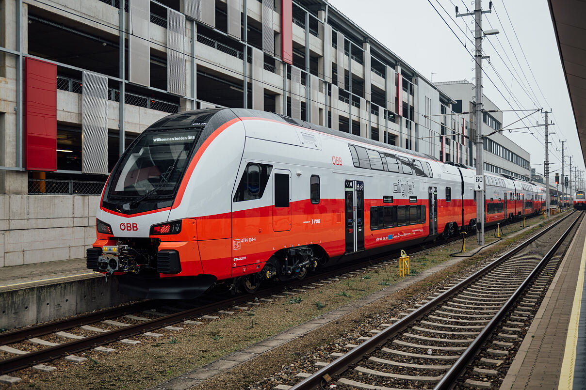 St. Pölten: Österreichpremiere ÖBB Cityjet Doppelstock neu