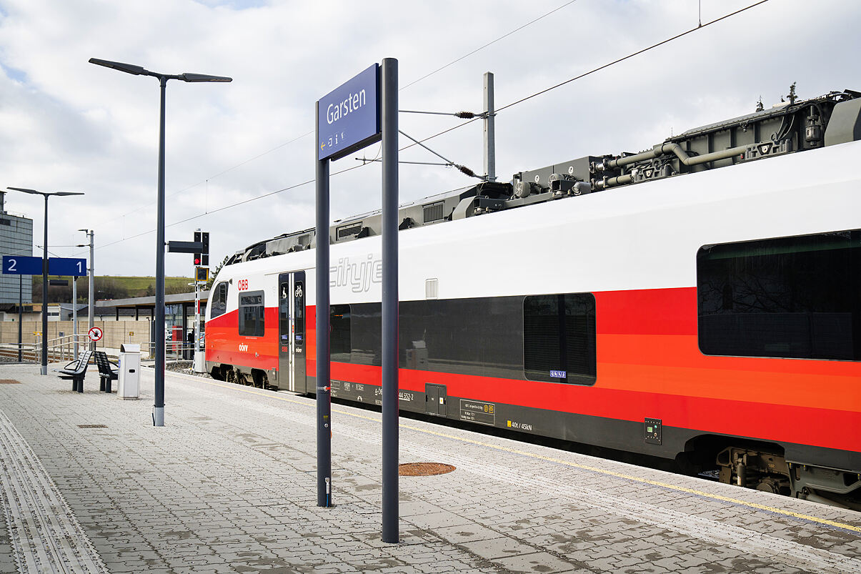 Mittelbahnsteig Garsten 