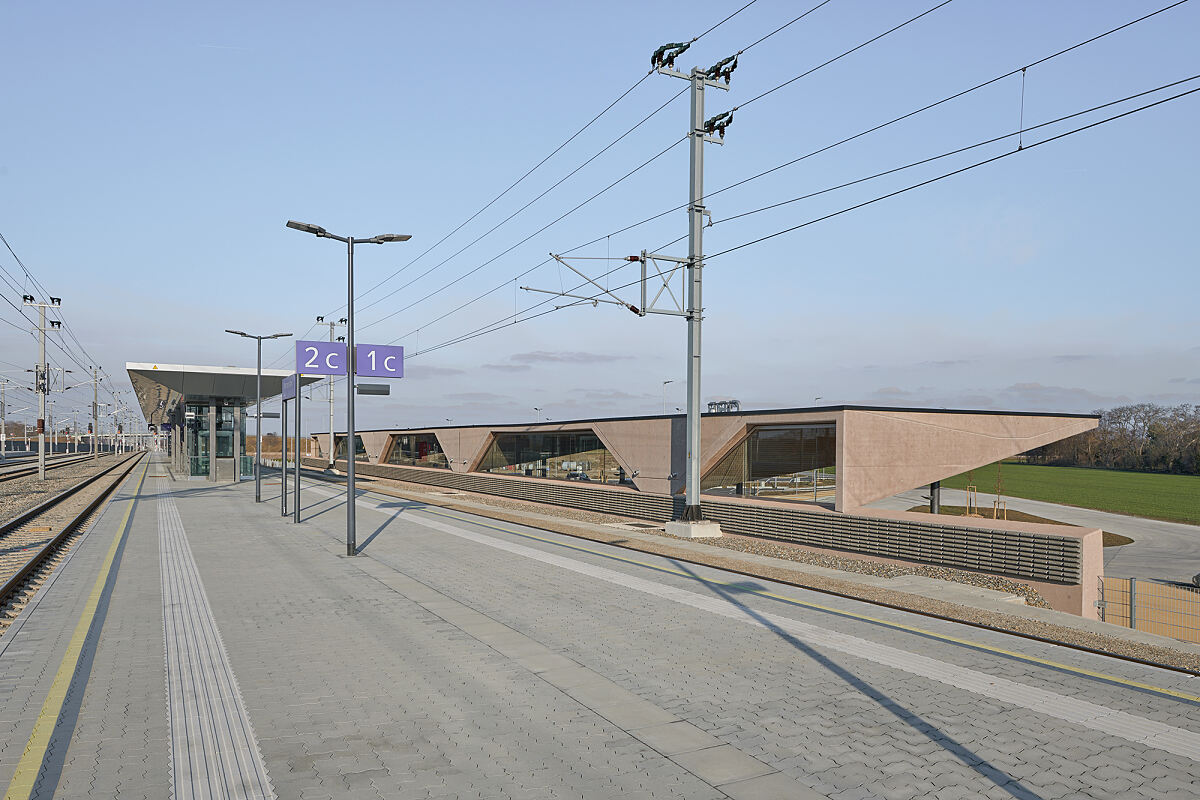 Bf. Wampersdorf