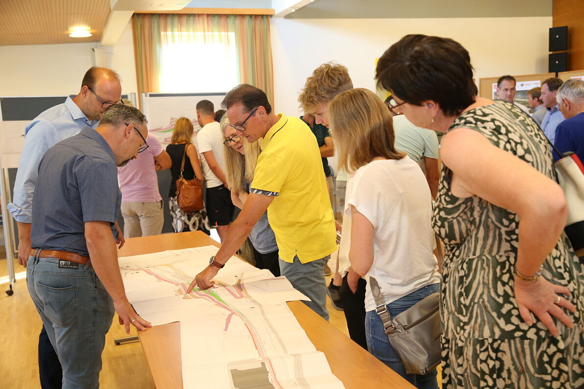 Planausstellung Unterführung Föderlach