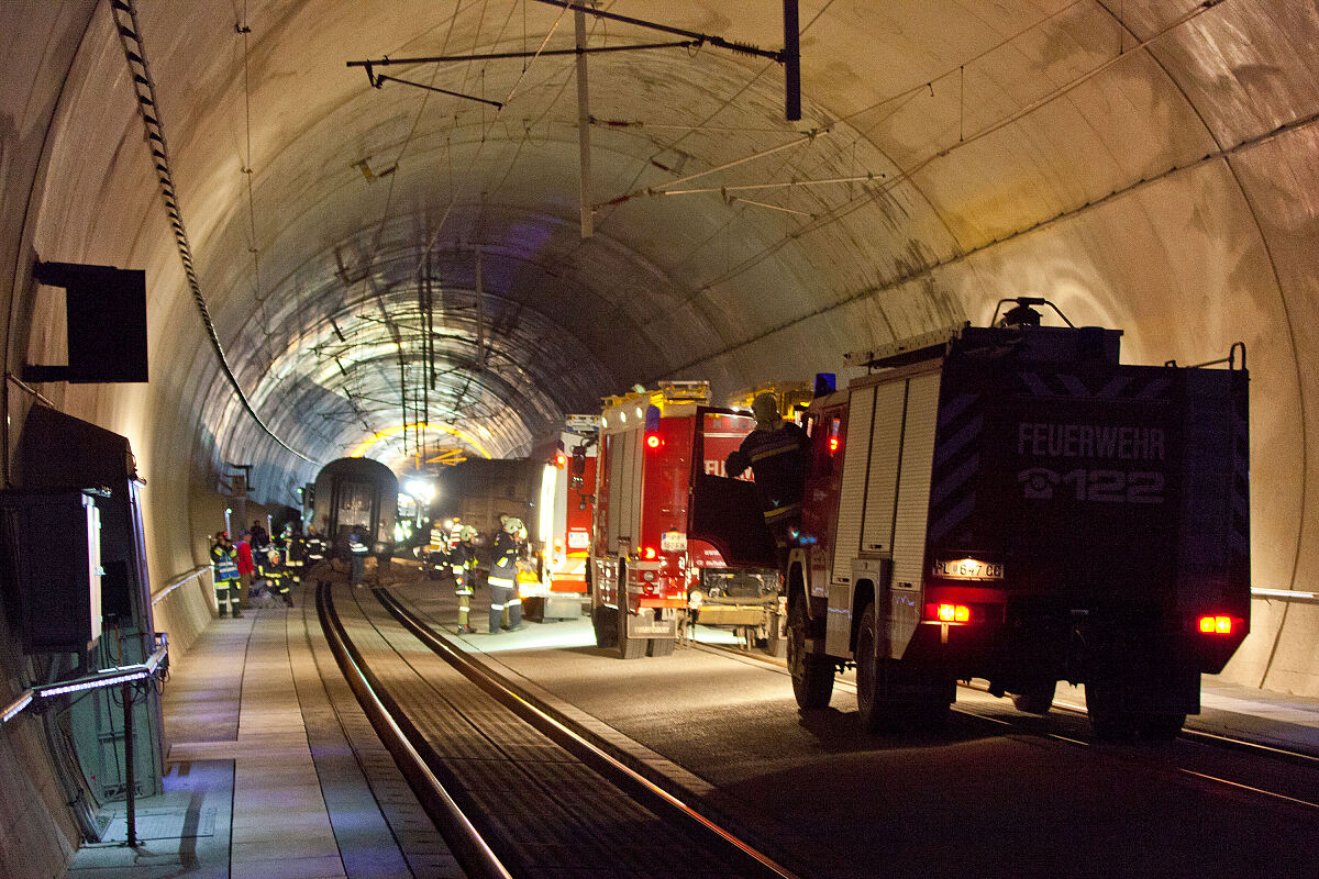 Tunnelübung1_c_ÖBB_Matthias_Fischer