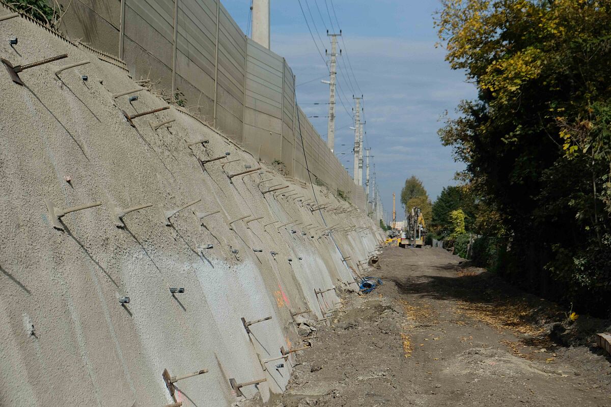 Wr. Neustadt Hbf.: Spritzbetonwand