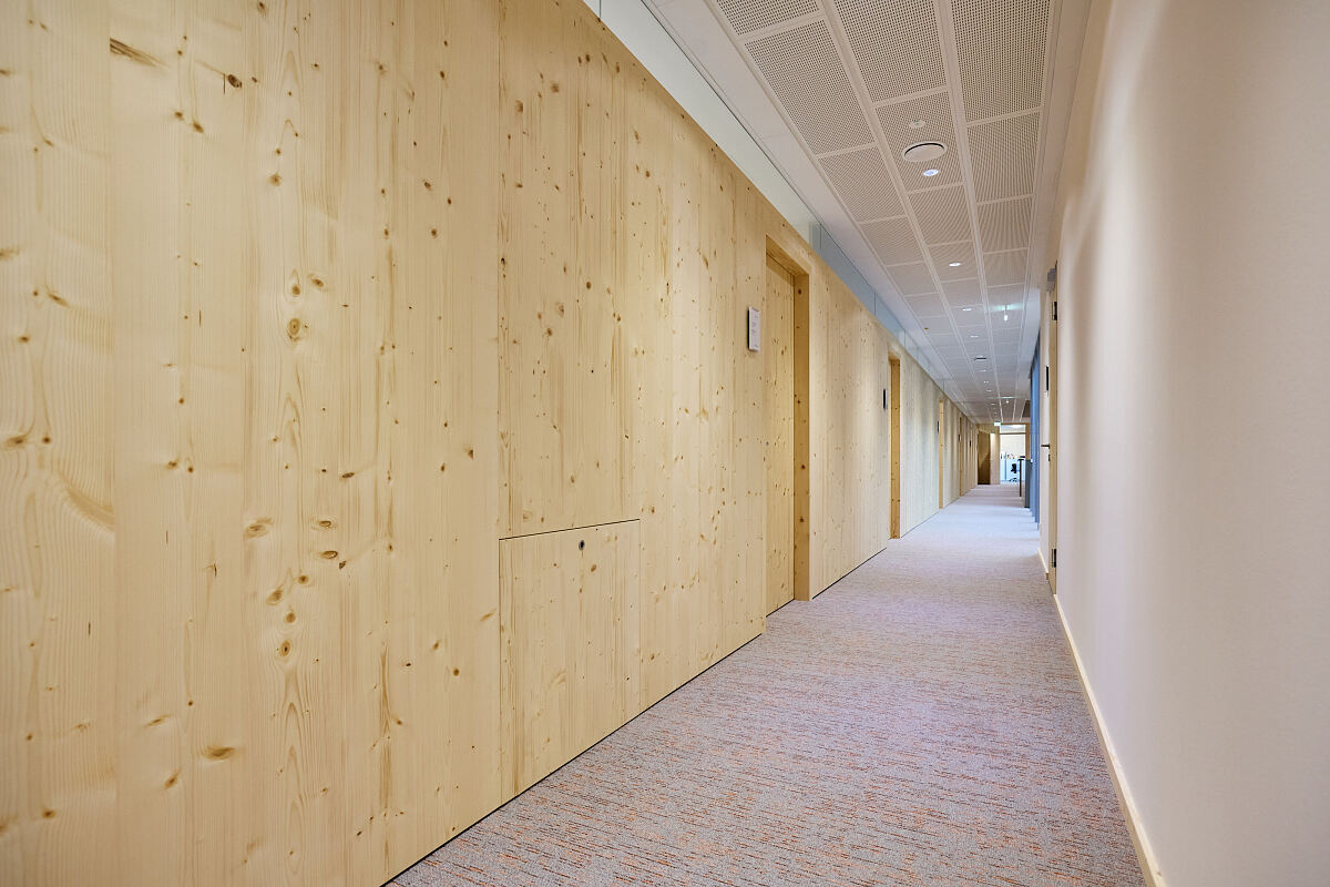 Neues Terminalgebäude in Wels