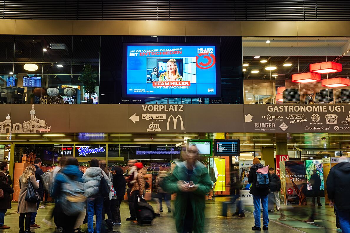 OE3_Challenge_Railscreen_Classic_Wien_Hbf